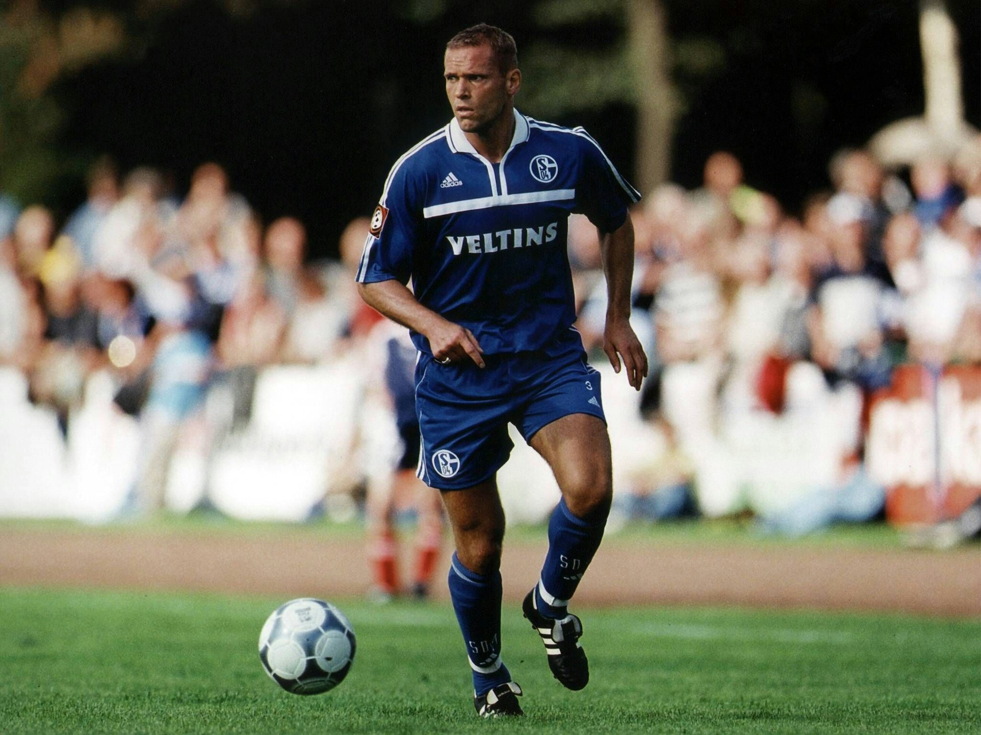 Thorsten Legat kickte in seiner Karriere auch für den FC Schalke 04. Hier am 22. Juli 20