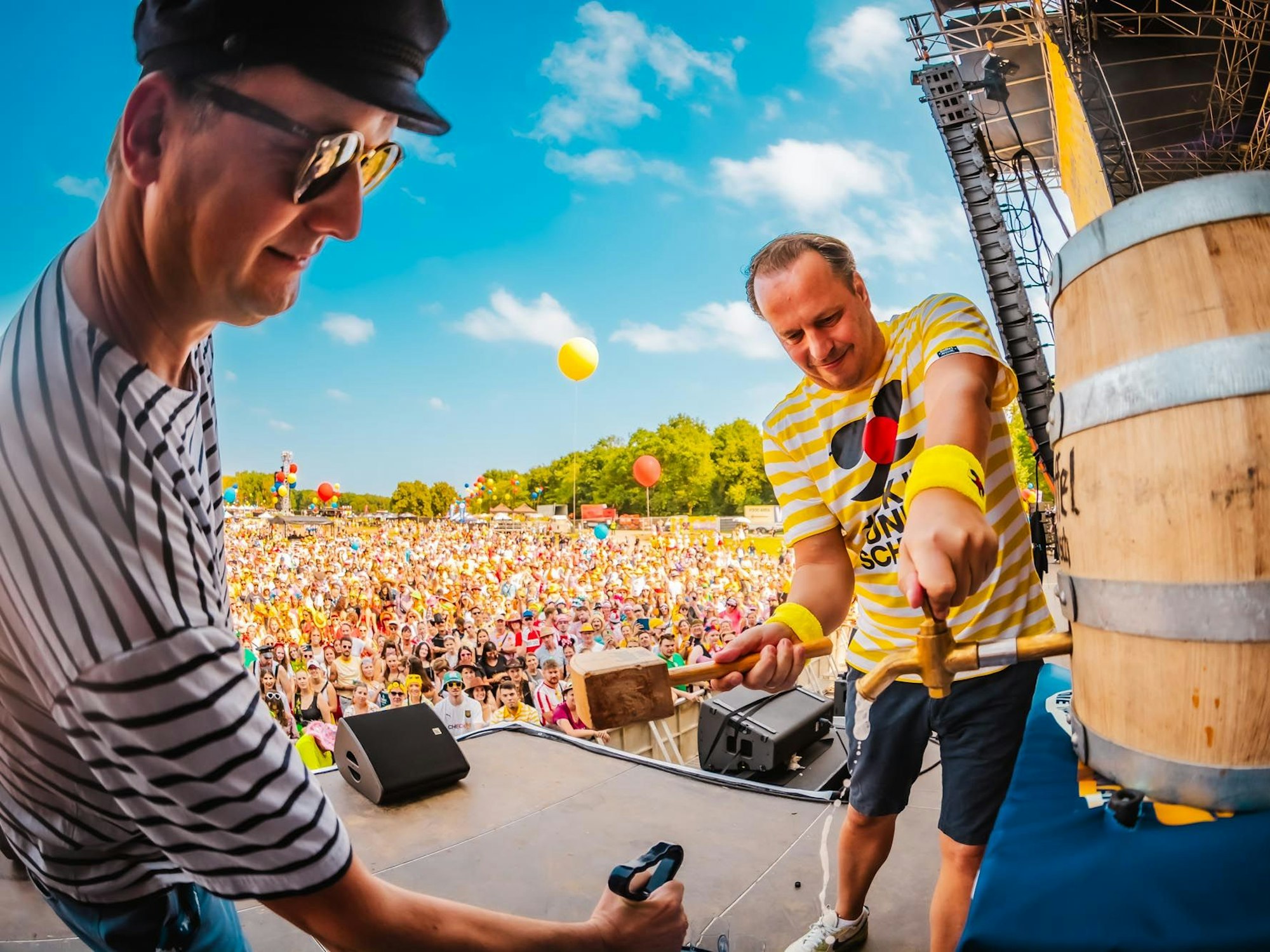 Fassanstich von Heinrich Becker.