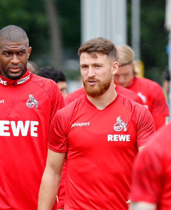 Ismail Jakobs, Anthony Modeste und Salih Özcan beim Trainingsauftakt des 1. FC Köln in Vorbereitung auf die Bundesligasaison 2021/22.