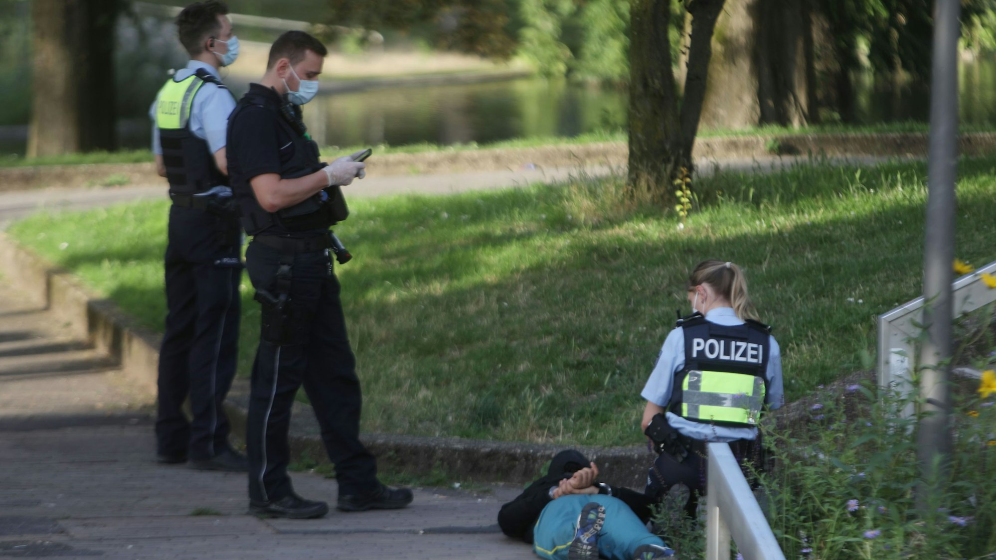 Polizeieinsatz am Ebertplatz.
