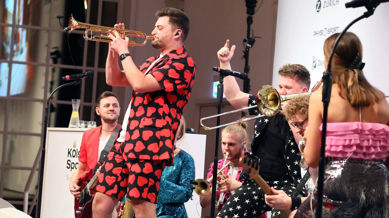 Die Brass-Band Druckluft bei einem Auftritt bei der Kölschen Sportnacht in der Kölner Flora