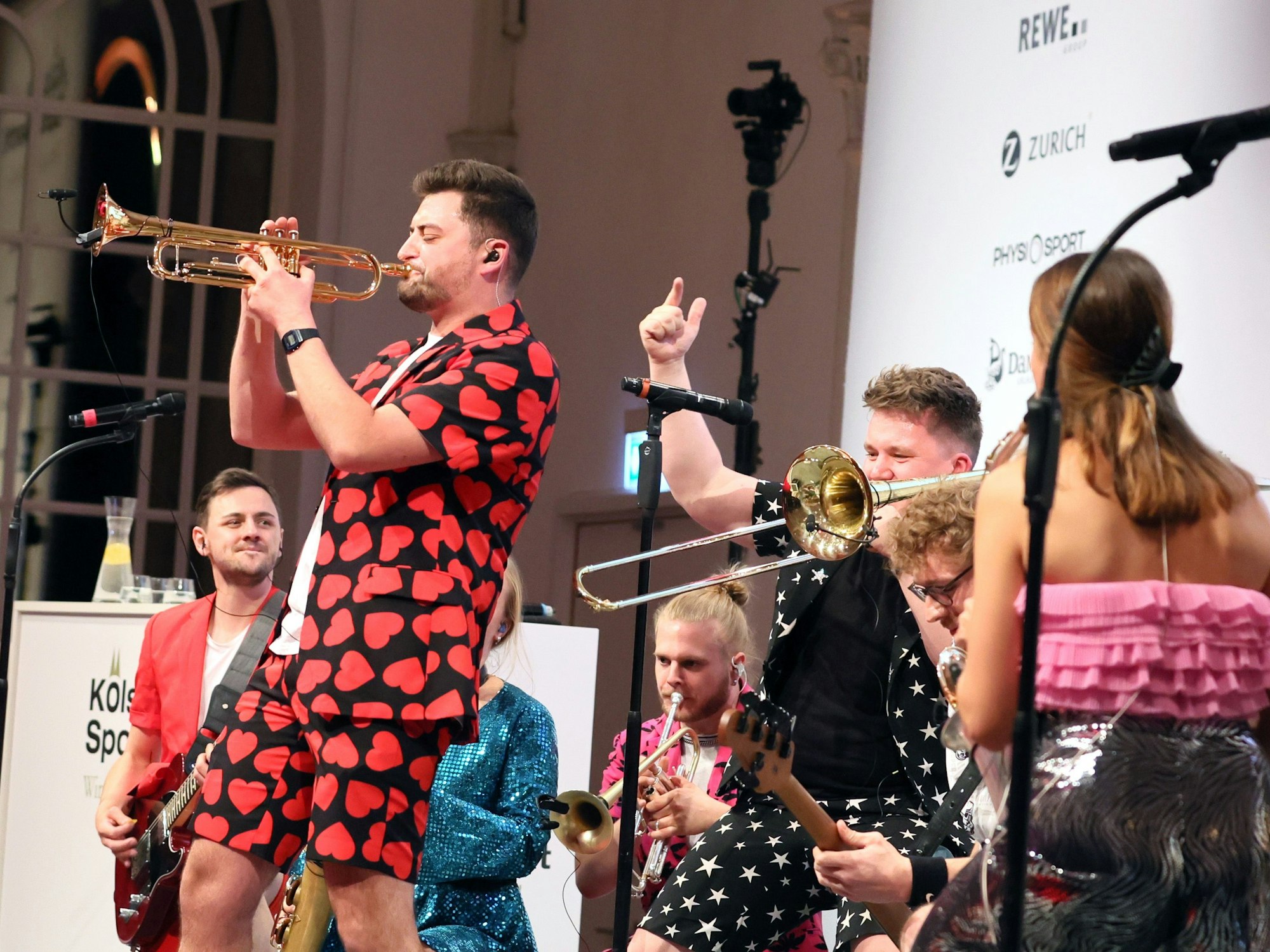 Die Brass-Band Druckluft bei einem Auftritt bei der Kölschen Sportnacht in der Kölner Flora
