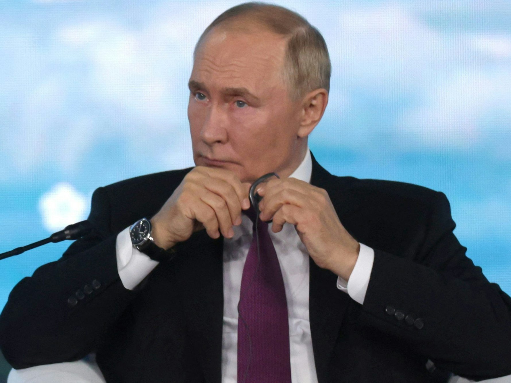 Der russische Präsident Wladimir Putin auf der Plenarsitzung des Östlichen Wirtschaftsforum in Wladiwostok: Putin unterstützt angeblich Harris im US-Wahlkampf.