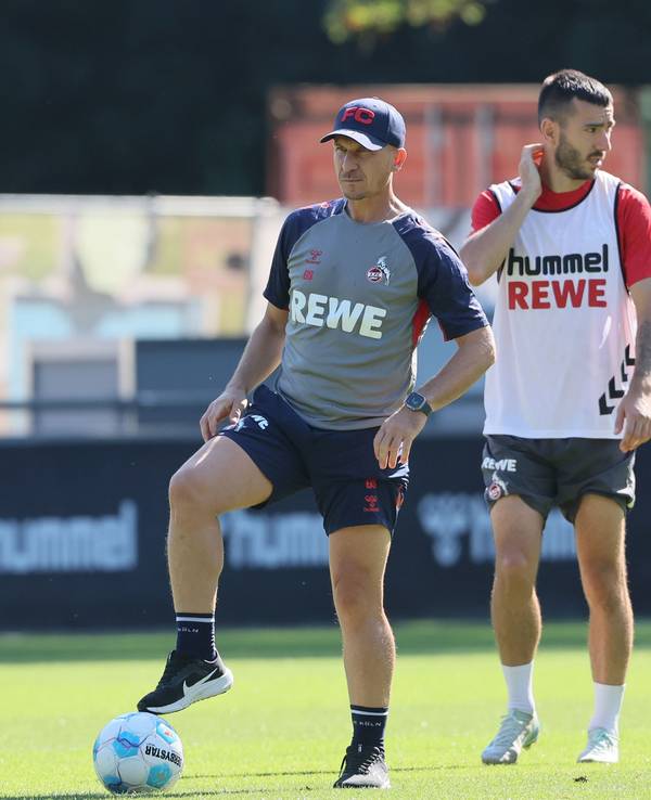 1. FC Köln, Training mit Gerhard Struber.