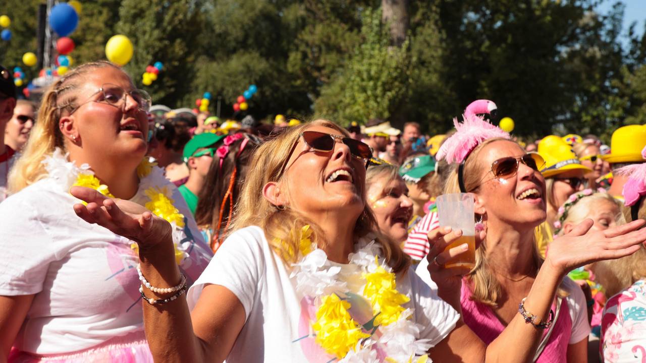 Jeck im Sunnesching in Köln.
