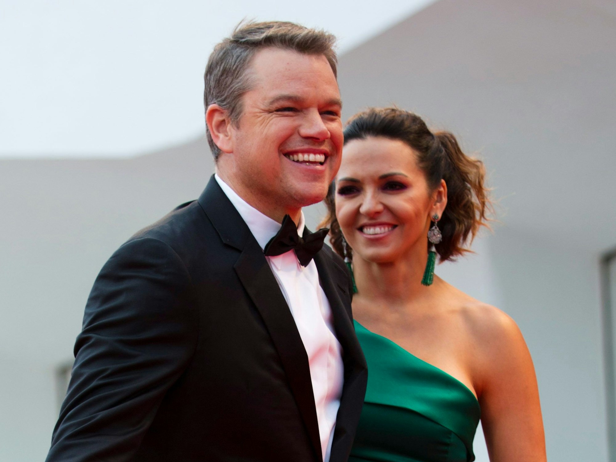 US-Schaupieler Matt Damon und seine Frau Luciana Barroso, hier im Jahr 2017 beim 74. Filmfestival in Venedig (Italien) zur Premiere des Films „Suburbicon“.