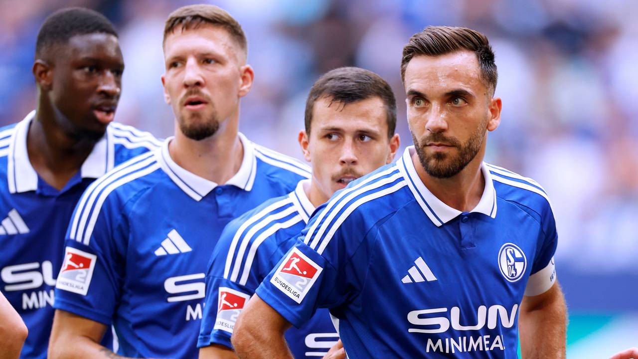 Frust bei Kenan Karaman nach der Niederlage gegen den 1. FC Köln.