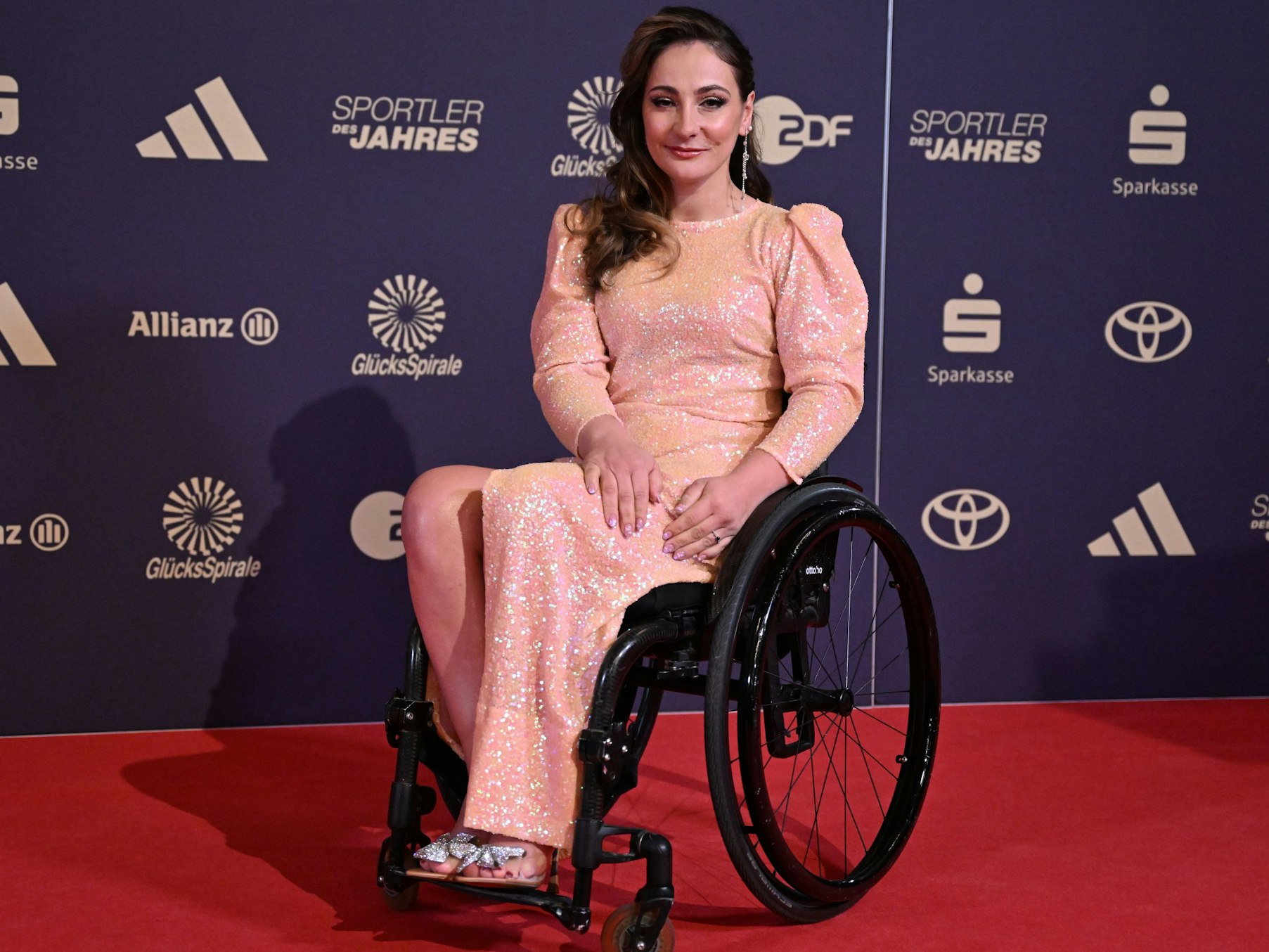 Die frühere Radsportlerin Kristina Vogel bei einer Gala auf dem roten Teppich.