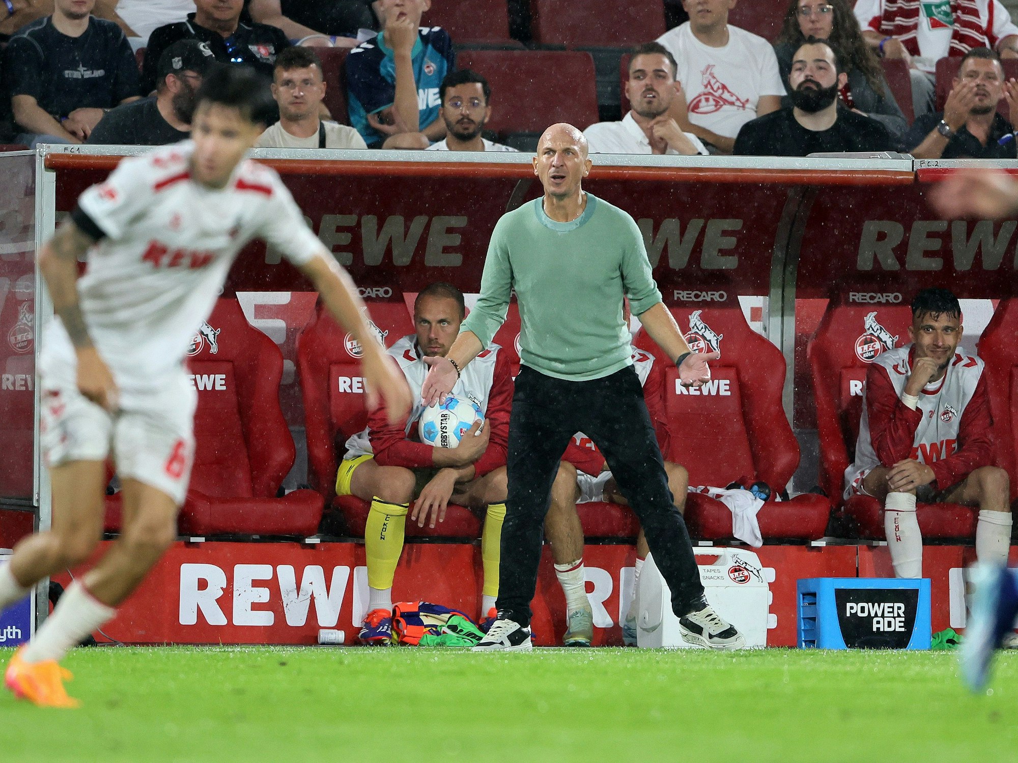 Gerhard Struber beim Spiel gegen Eintracht Braunschweig.