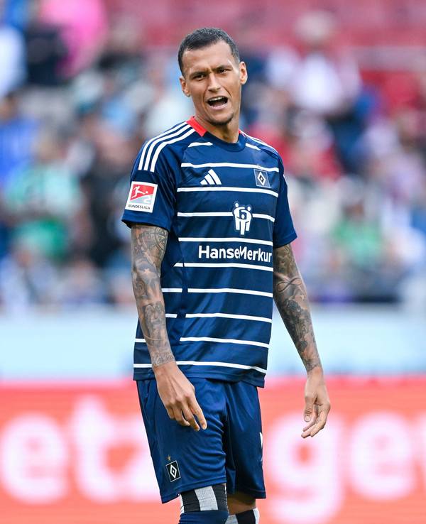 Davie Selke beim Spiel der 2. Bundesliga zwischen Hannover 96 und dem Hamburger SV.