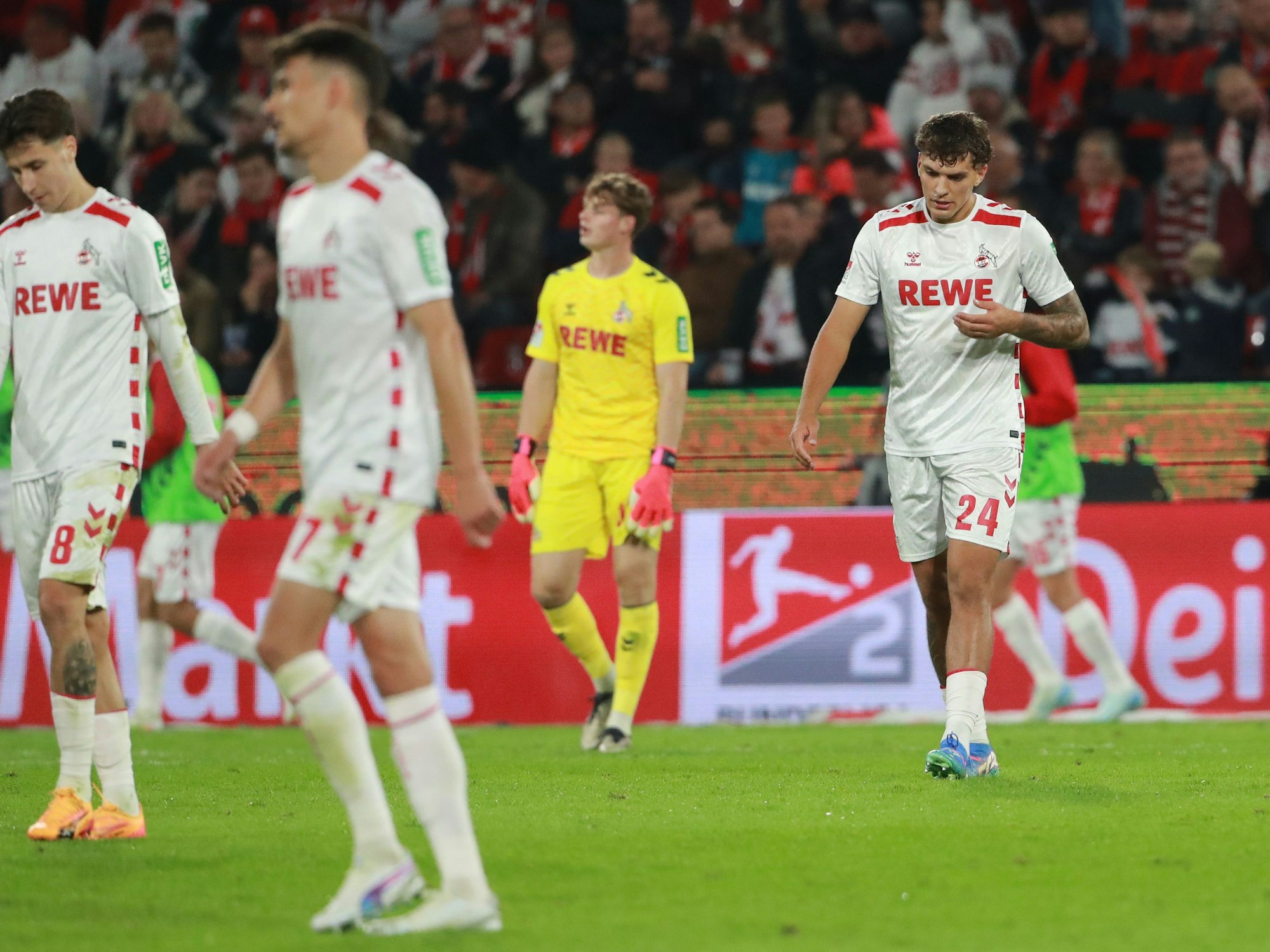 Der 1. FC Köln verliert zu Hause gegen Magdeburg.