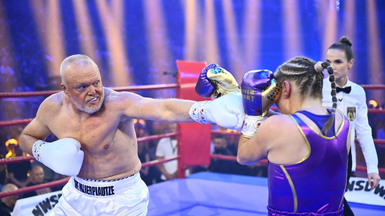 Entertainer Stefan Raab boxt gegen Boxweltmeisterin Regina Halmich: Eine Nachricht von TV-Legende Thomas Gottschalk sorgt für Fragezeichen.