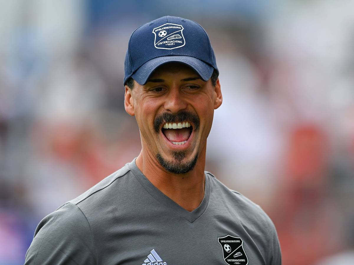 Trainer Sandro Wagner Unterhaching lachend