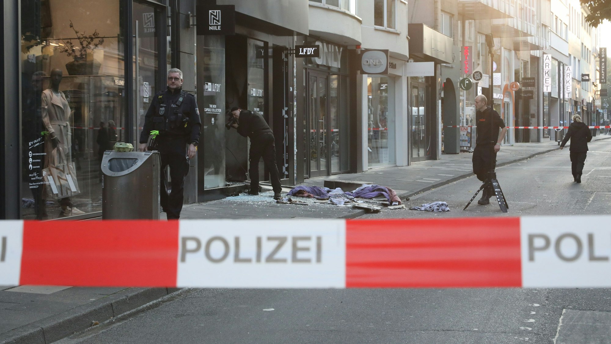 Das Foto zeigt den Anschlagsort auf der Ehrenstraße am 18. September 2024.