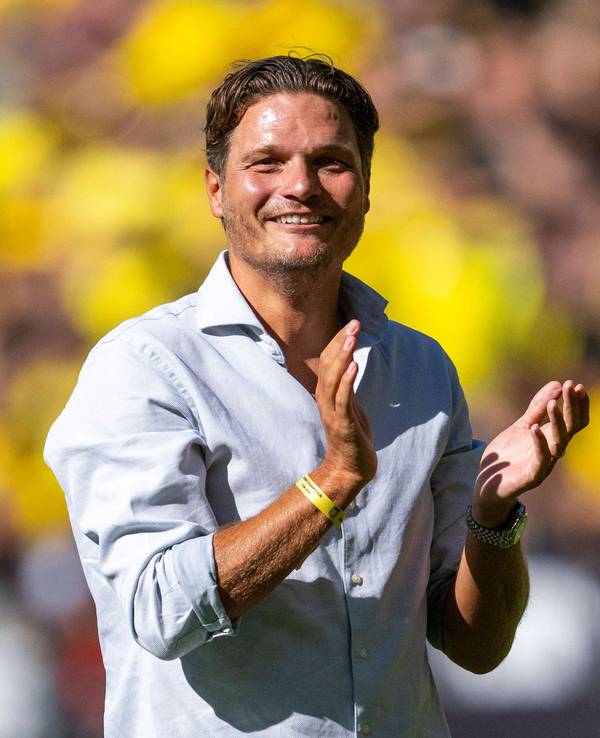 Edin Terzic bei seiner Verabschiedung im Rahmen des Testspiels zwischen Borussia Dortmund und Aston Villa.