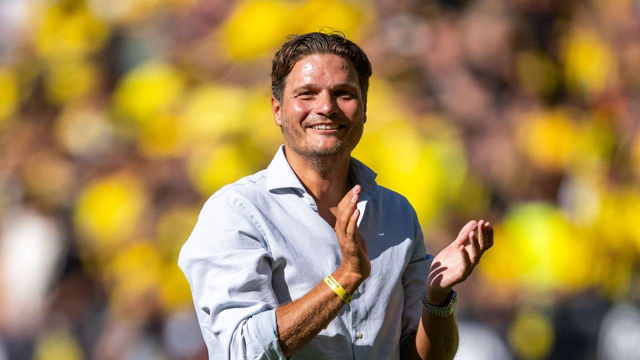 Edin Terzic bei seiner Verabschiedung im Rahmen des Testspiels zwischen Borussia Dortmund und Aston Villa.