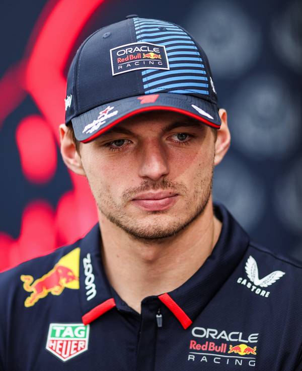 Max Verstappen während eines Interviews im Rahmen des Singapur Grand Prix.