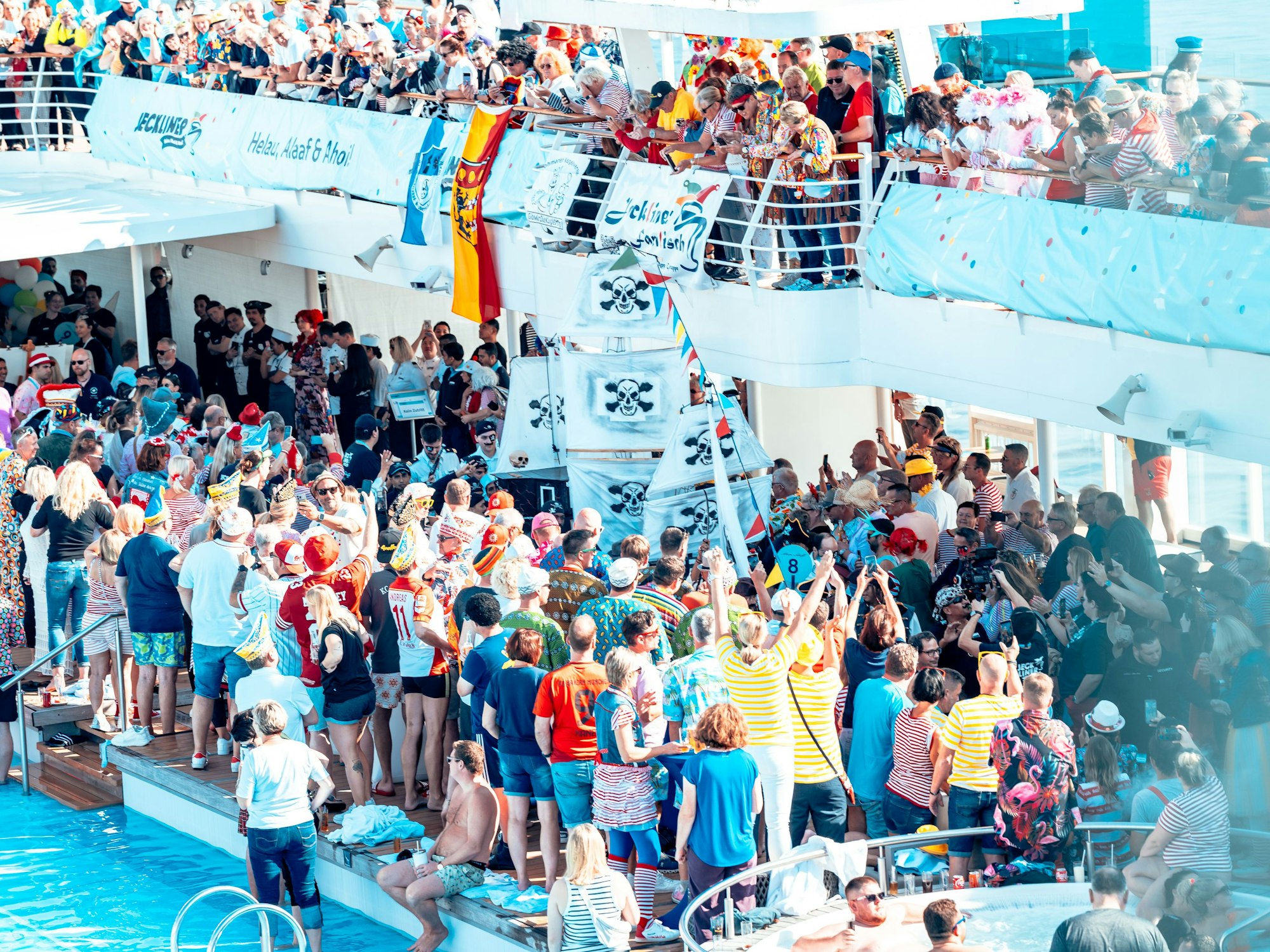 Karnevalsumzug auf dem Jeckliner.