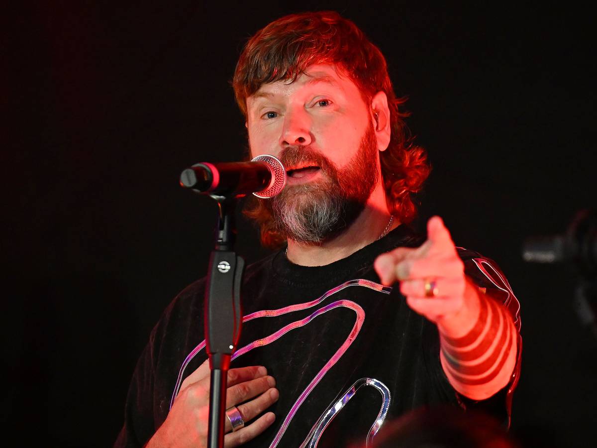Rea Garvey mit Band bei seinem Geheimkonzert bei Radio NRW am Mittwoch, 18.9.2024. Foto: Oliver Müller / FUNKE Foto Services