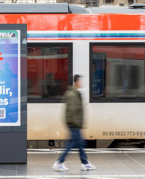 Das Deutschlandticket wird teurer (Archivbild aus Frankfurt/Main).