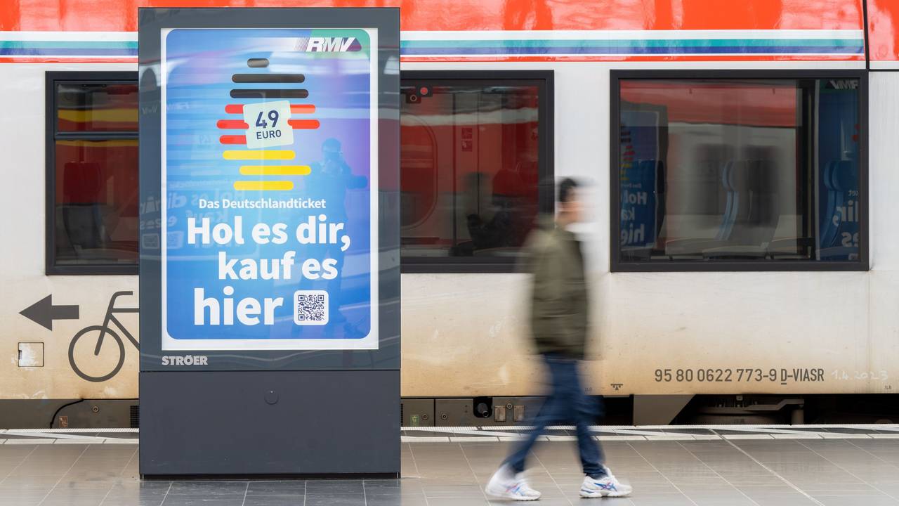 Das Deutschlandticket wird teurer (Archivbild aus Frankfurt/Main).
