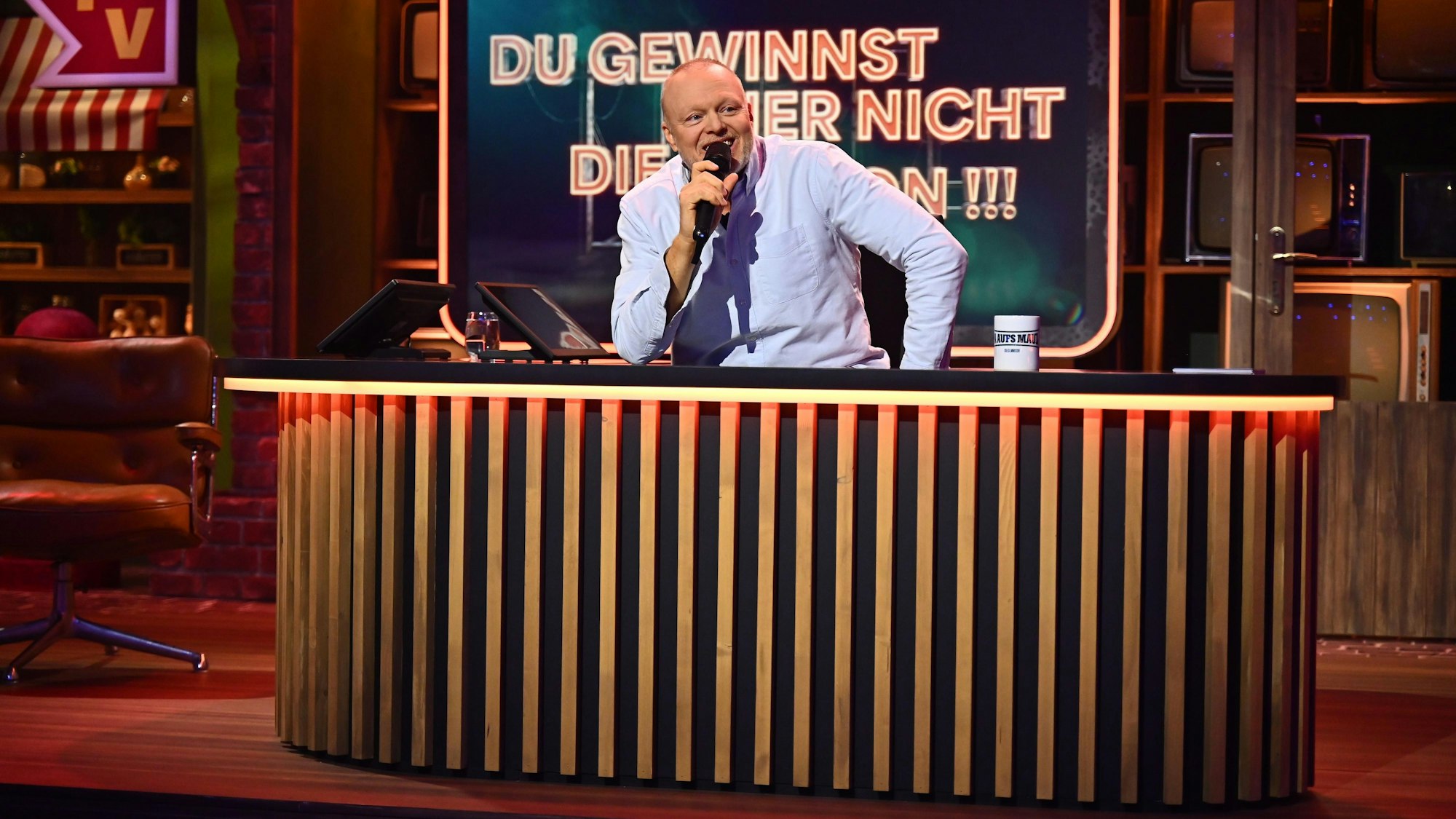 Stefan Raab feiert mit der brandneuen Quiz- und Competition-Show „Du gewinnst hier nicht die Million bei Stefan Raab“ sein TV-Comeback auf RTL+.