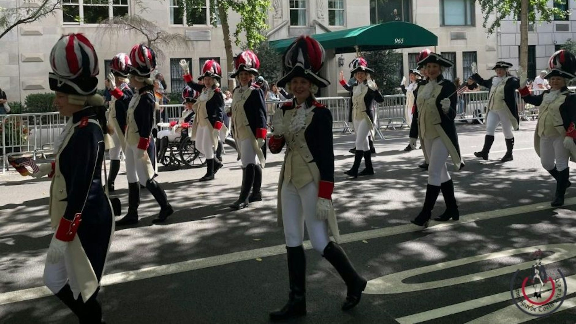 Damengarde Coeln bei der Steuben-Parade.