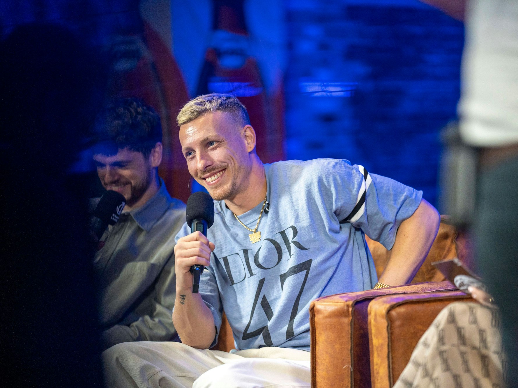 Felix Lobrecht, Comedian und Teammanager von Beton Berlin, im Interview.