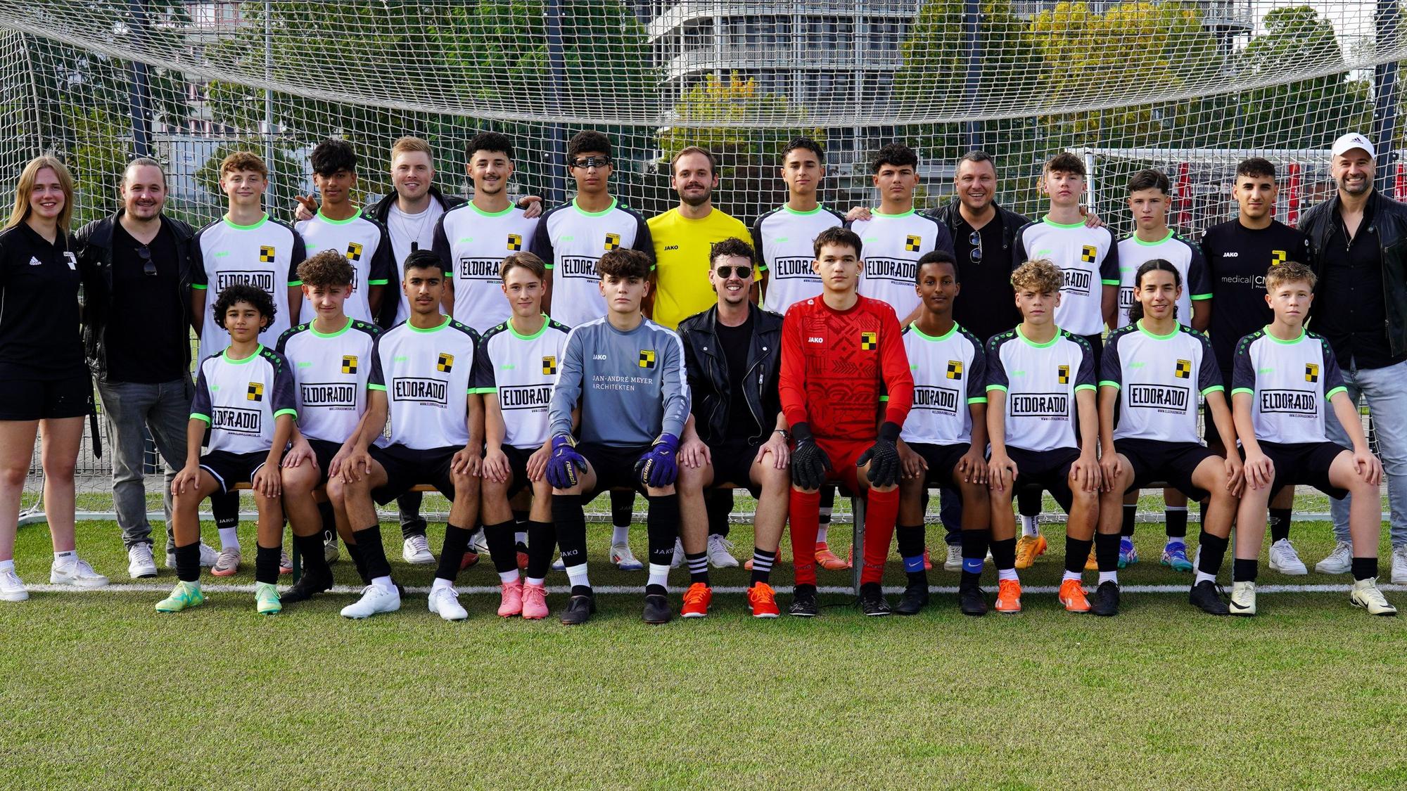 Die U16 des SV Deutz 05.