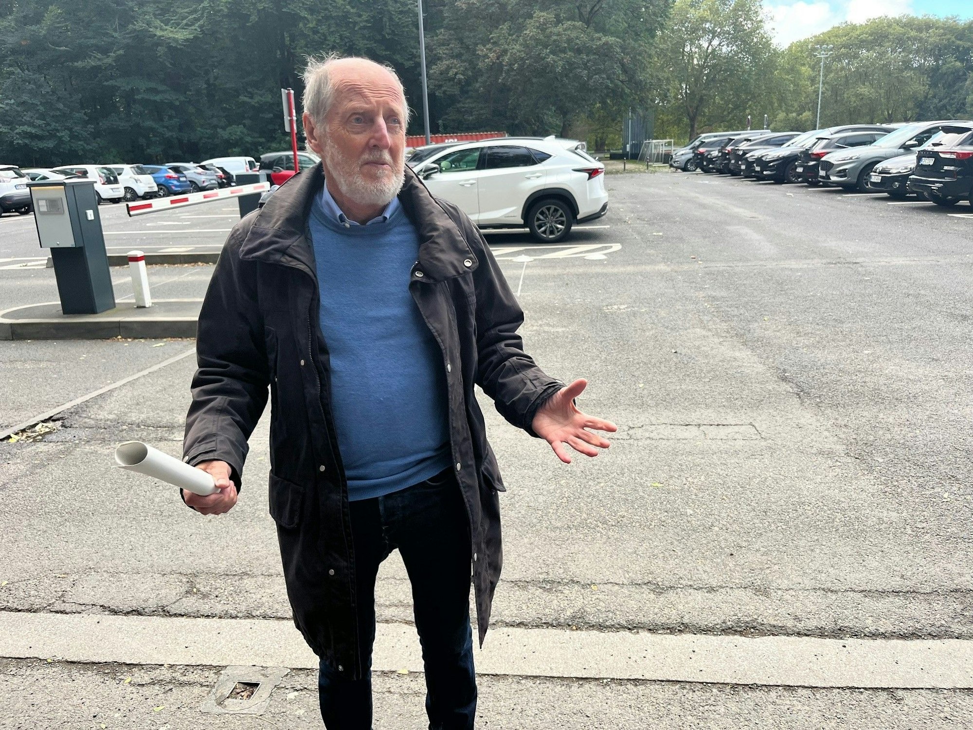 Helmut Röscheisen vom BUND am Geißbockheim.