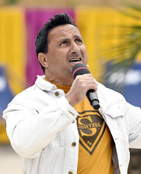 Roland Bartsch (53) aus Wuppertal nimmt am DSDS-Casting 2024 teil.