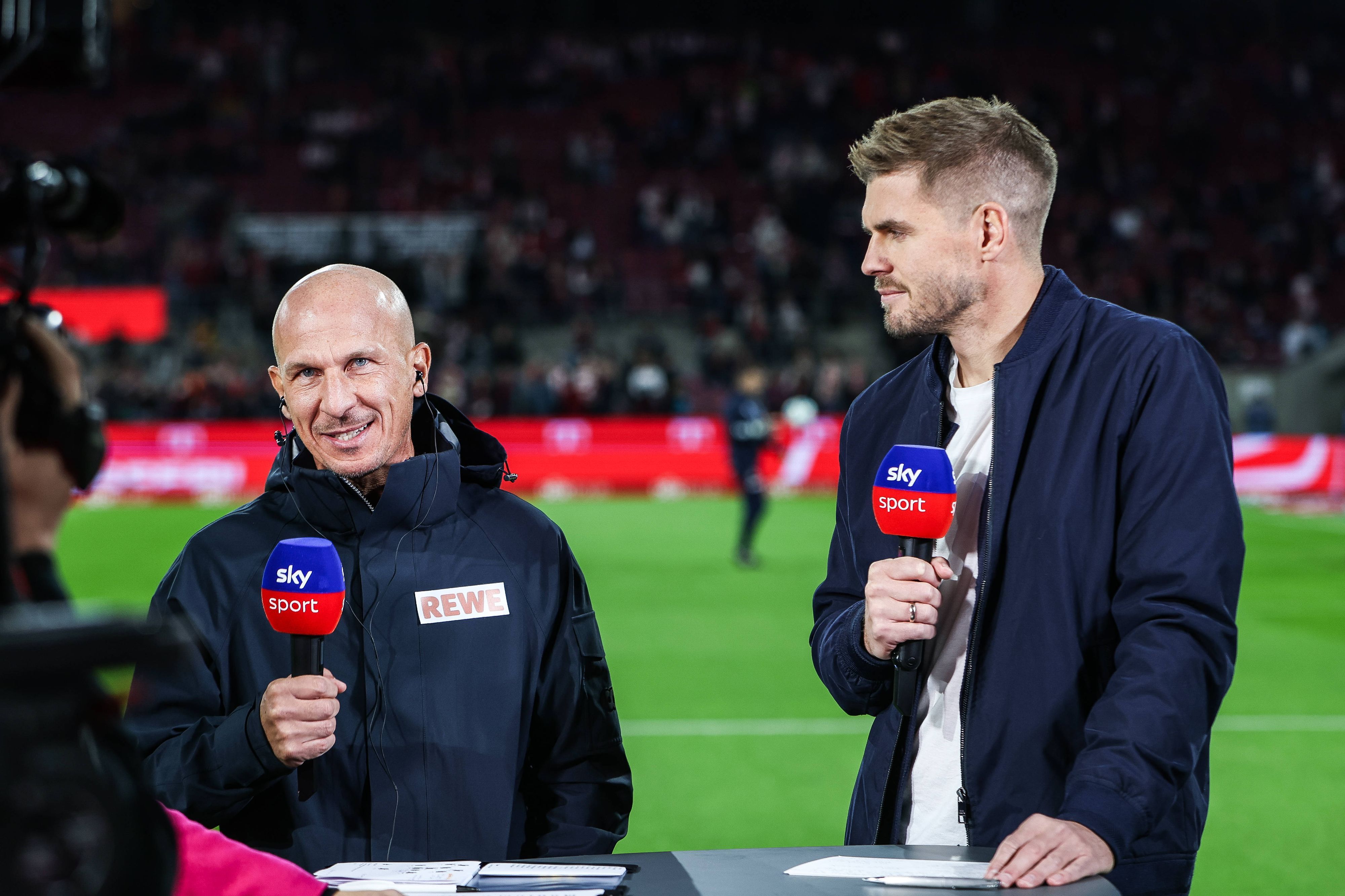 Simon Terodde mit FC-Trainer Gerhard Struber.