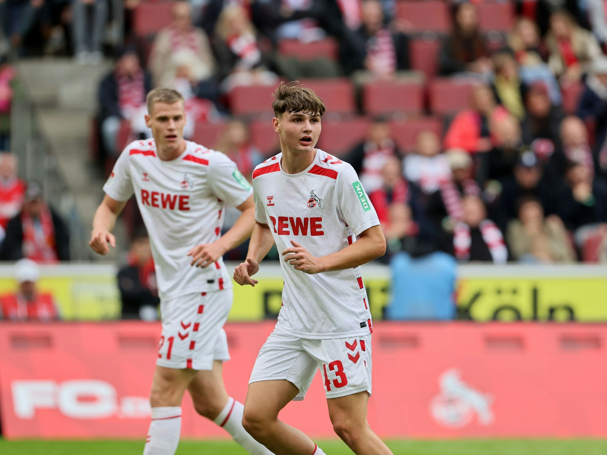 Steffen Tigges und Jaka Cuber Potocnik im Spiel gegen den KSC.