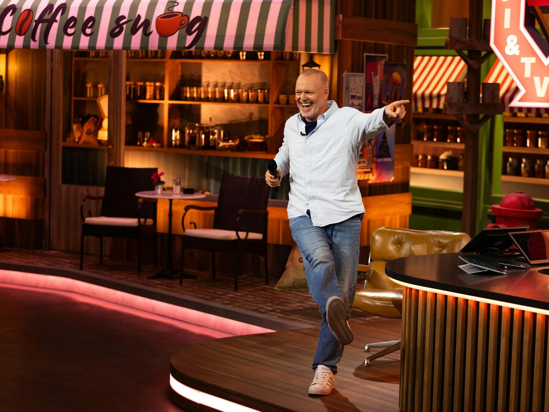 Stefan Raab in der dritten Folge seiner neuen Show „DGHNDMBSR“: Fans von Raab nehmen erneut Kai Pflaume ins Visier.