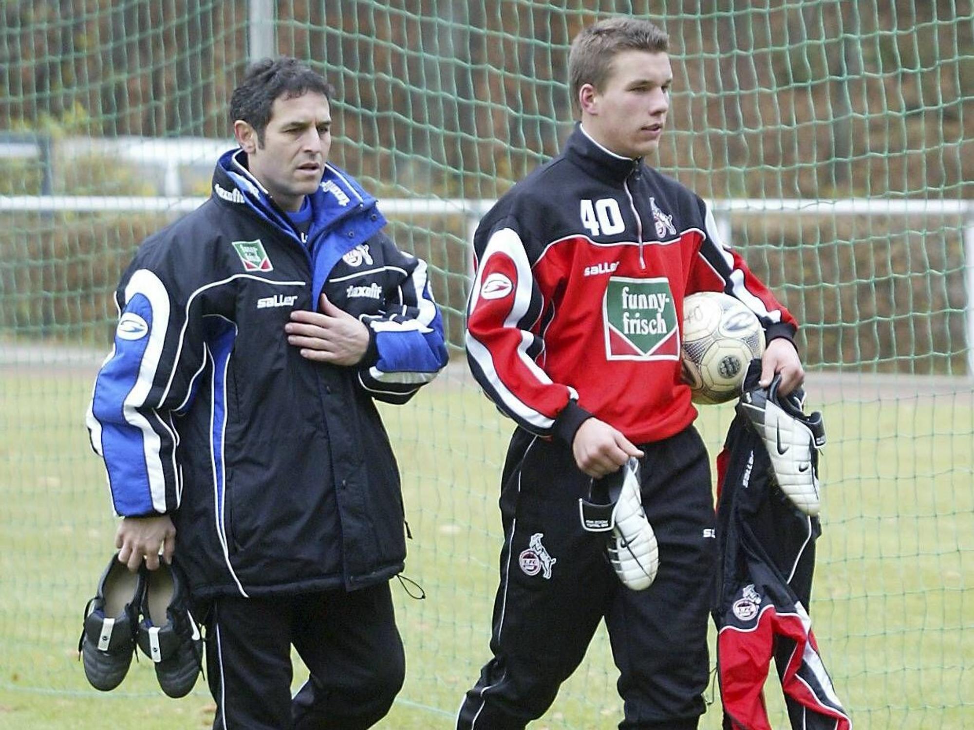 Lukas Podolski mit Trainer Marcel Koller.