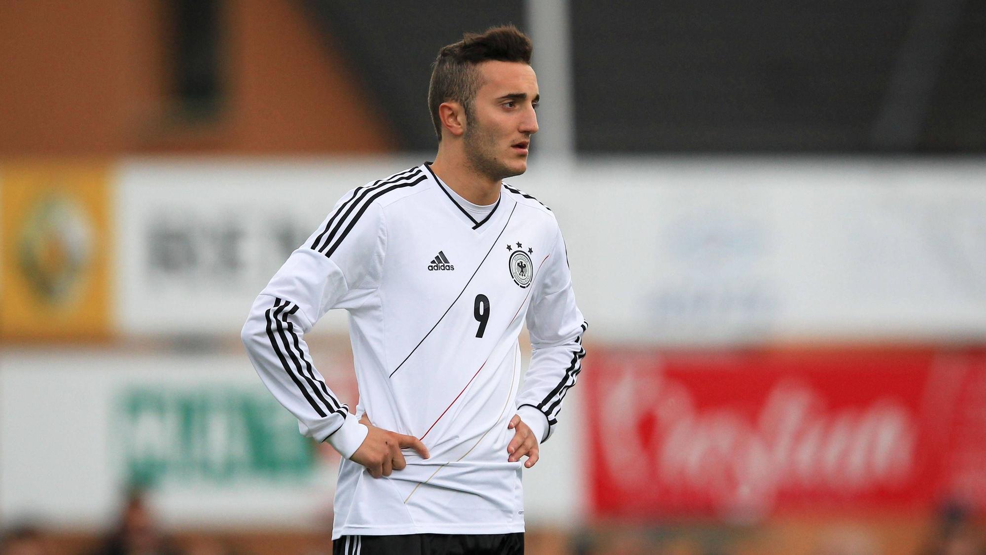 Samed Yesil am 13. Oktober 2012 bei einem U19-Länderspiel im DFB-Trikot.