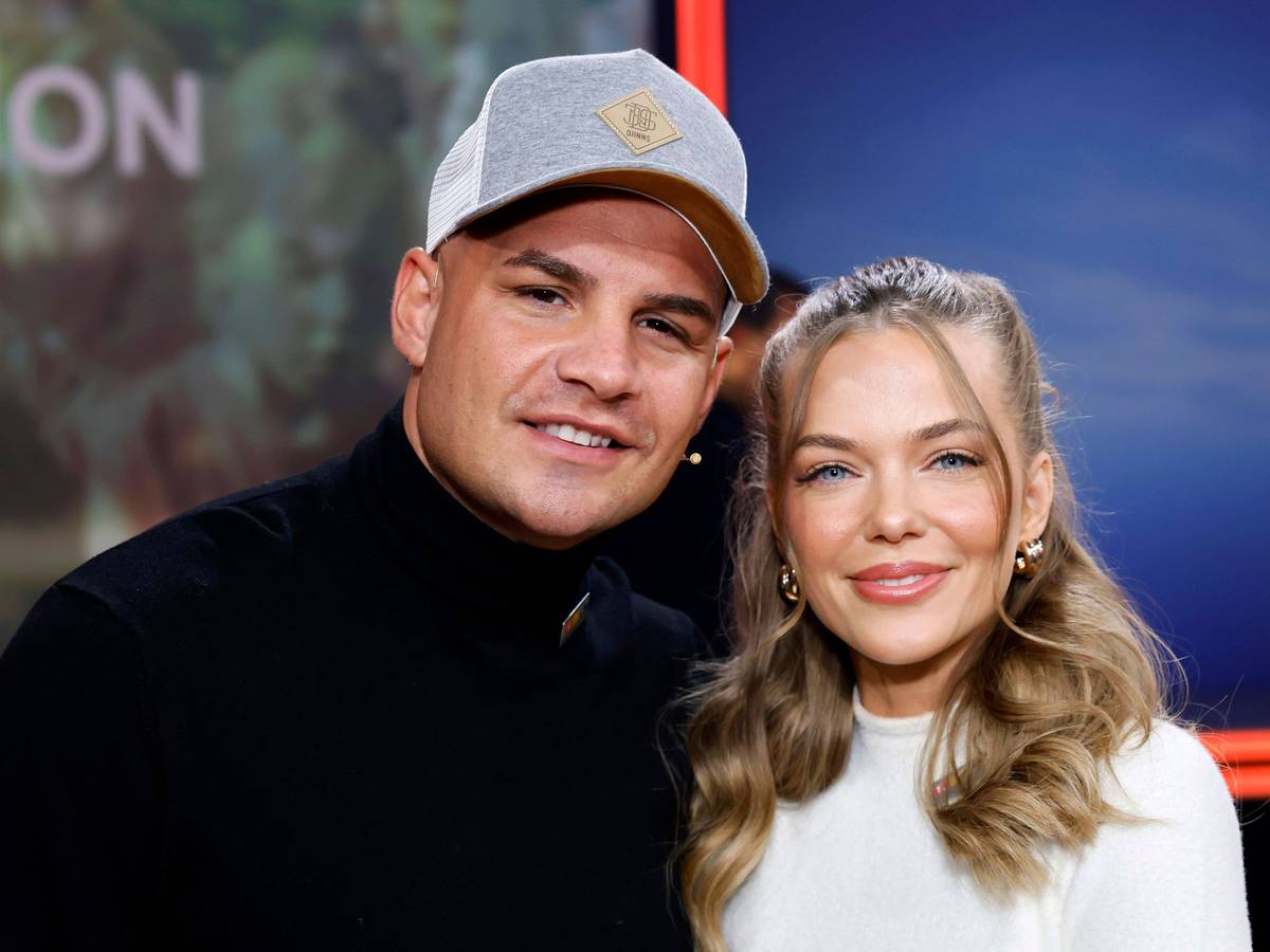 Sänger Pietro Lombardi und seine Verlobte Laura Maria Rypa beim 28. RTL-Spendenmarathon 2023 in den EMG-Studios