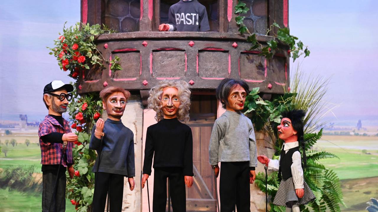Hänneschen Theater: „Dat Dörp met K“ mit Kasalla.