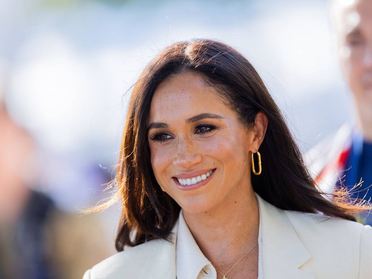 Meghan, Herzogin von Sussex, bei den 6. Invictus Games neben der Merkur Spiel-Arena zur Medaillenzeremonie beim Radfahren.