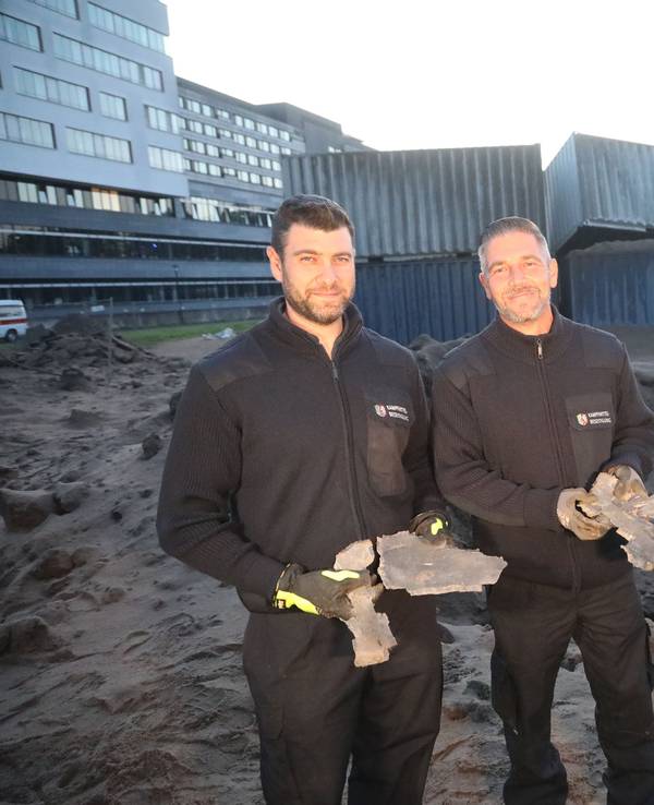 Marcel Biewald und Michael Hilgers vom Kampfmittelräumdienst.
