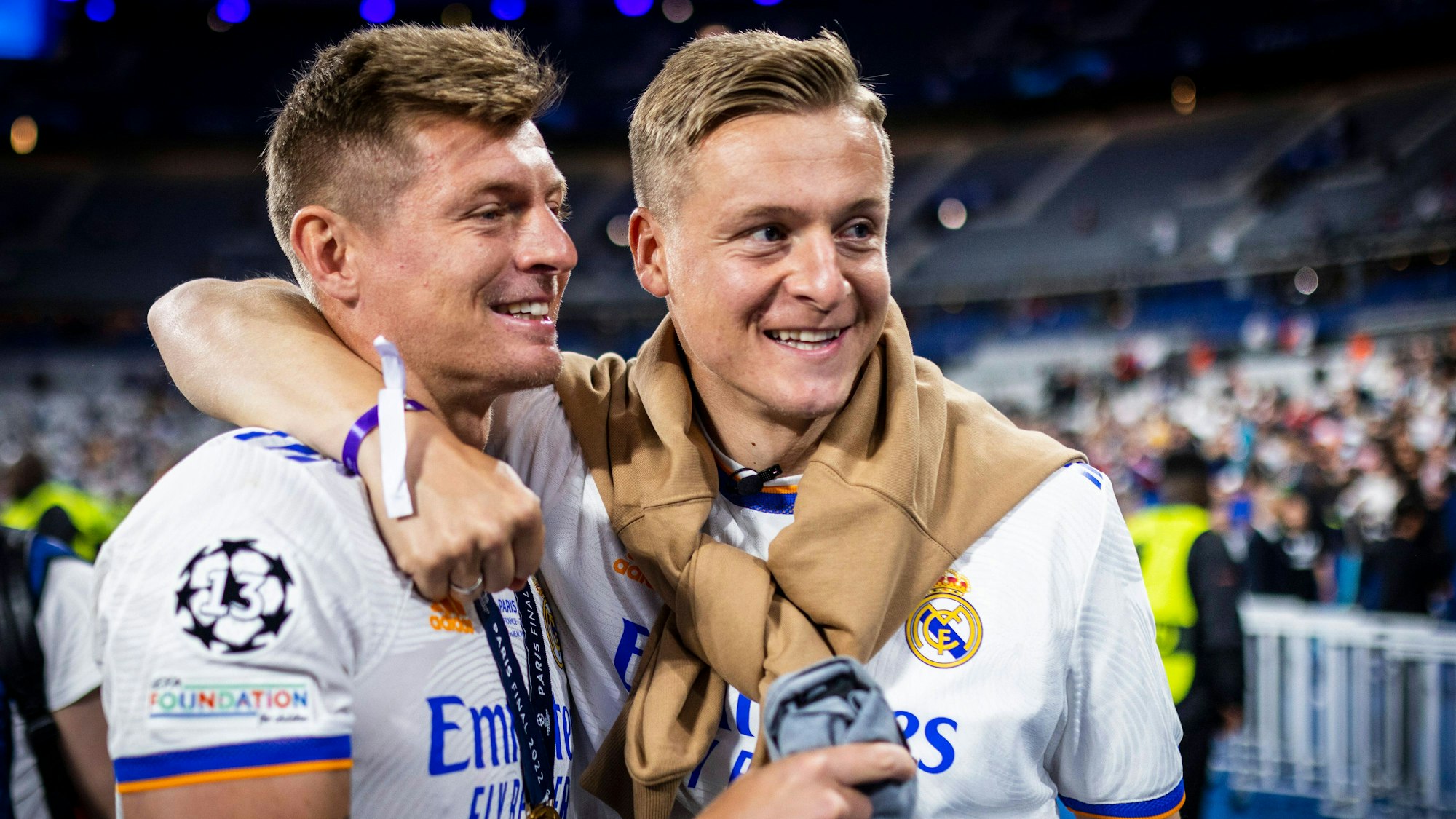 Toni und Felix Kroos feiern den Champions-League-Sieg von Real Madrid..