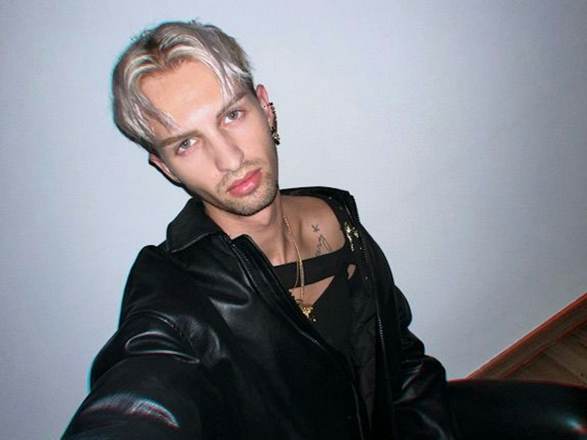 Robin, so Naomys bürgerlicher Name, ist vier Jahre, nachdem er mit Drag anfing, nach Köln gezogen.