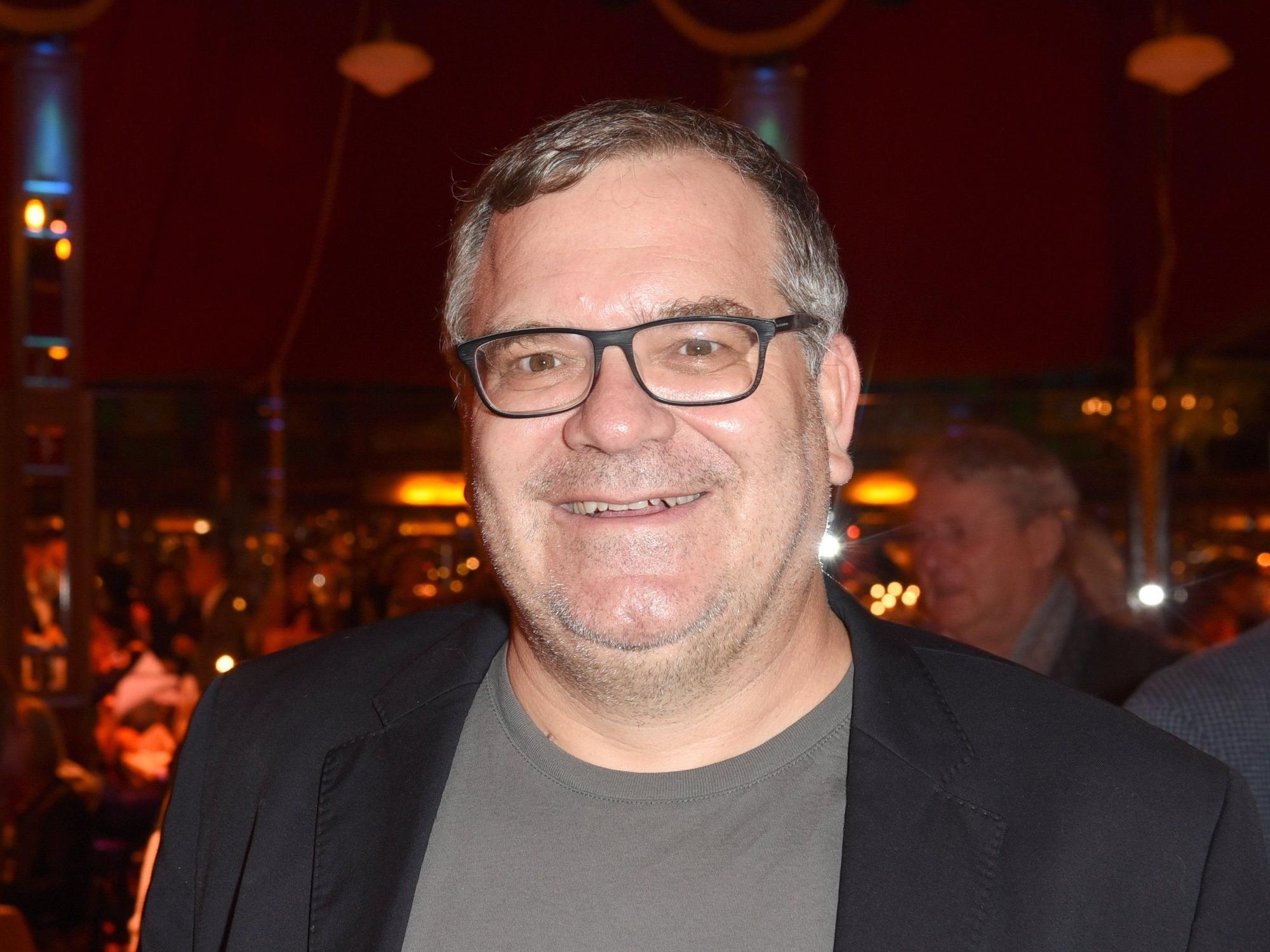 Der Moderator Elton ist Gast bei der neuen Show "Festival" von Schuhbecks teatro.