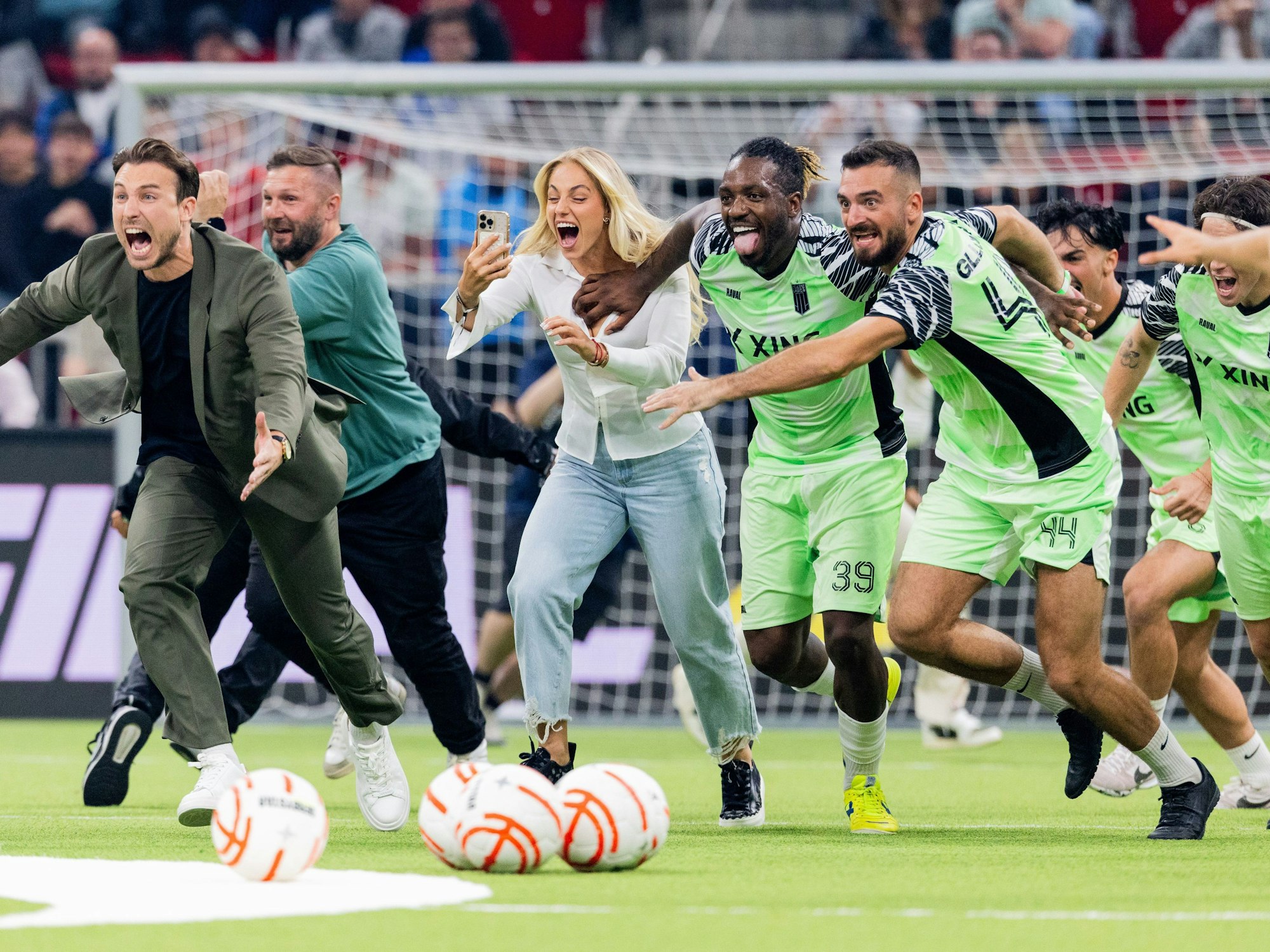 Jubel beim Team von Las Ligas Ladies nach dem Finale der Baller League.