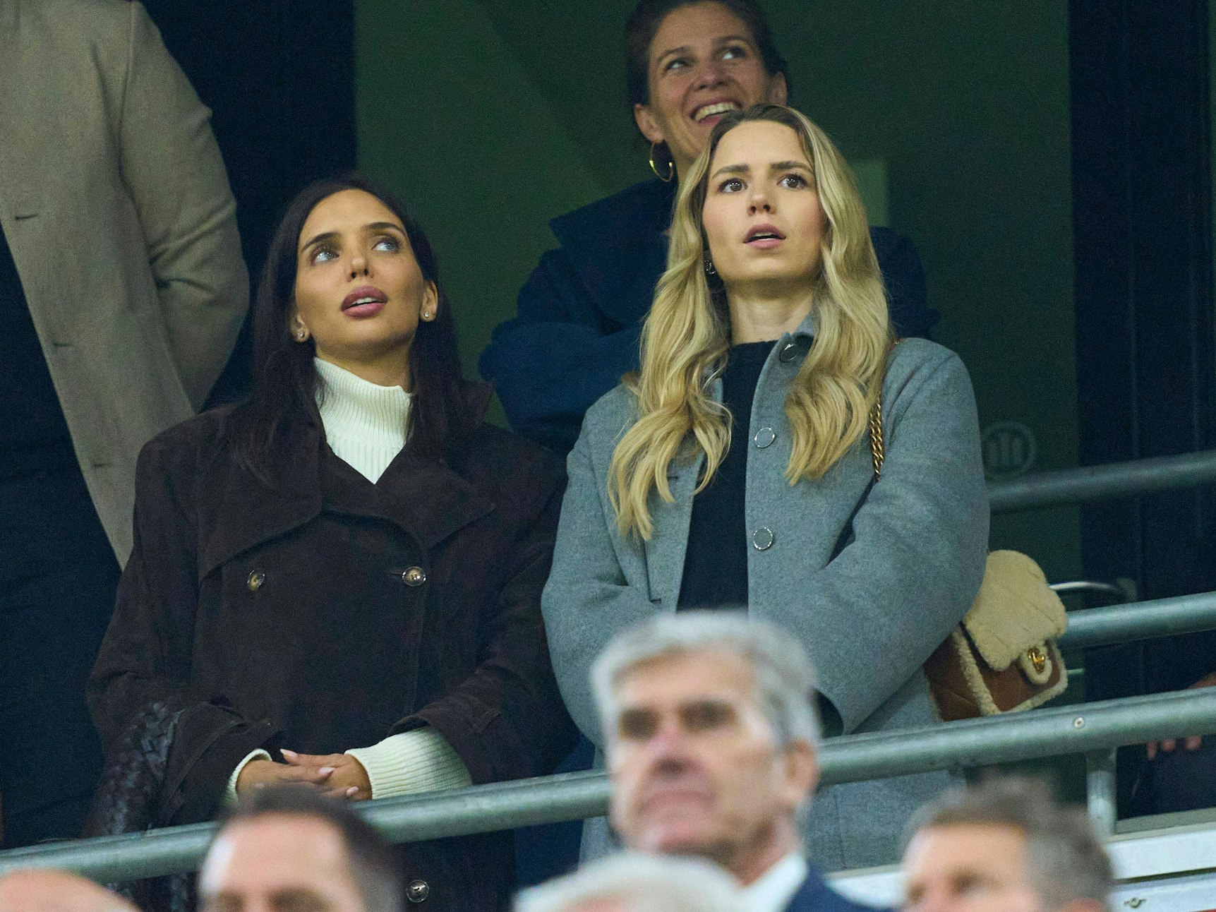 Sara Arfaoui und Anika Neuer verfolgten den DFB-Abschied ihrer Männer live im Stadion.