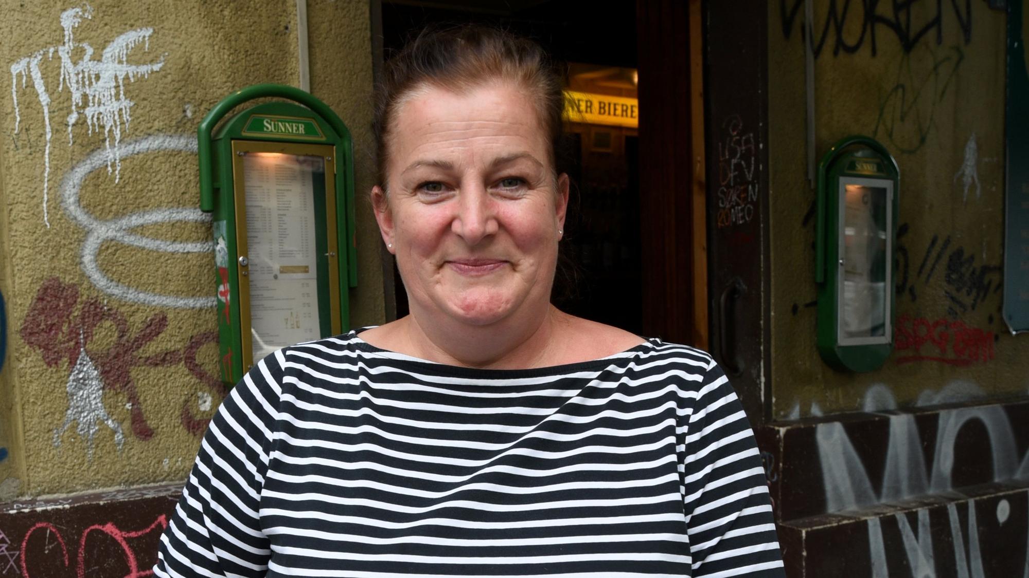 Maureen Wolf betreibt das Lokal „Bei Oma Kleinmann“ auf der Zülpicher Straße.