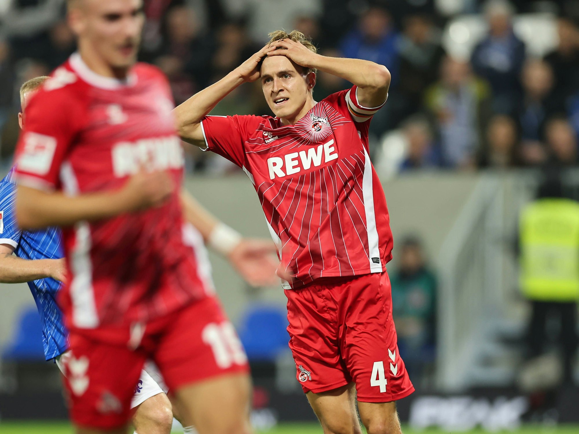 Timo Hübers beim Spiel in Darmstadt.
