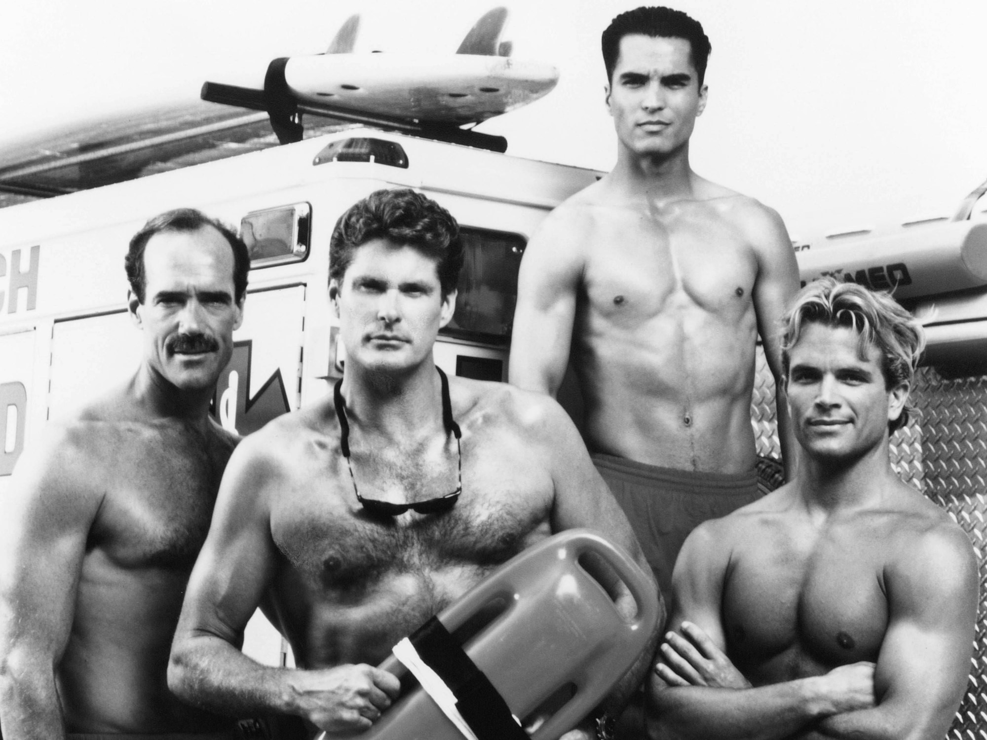 Standen für „Baywatch“ viele Jahre gemeinsam vor der Kamera: Michael Newman (links), David Hasselhoff, Jos Solano, David Chokachi.