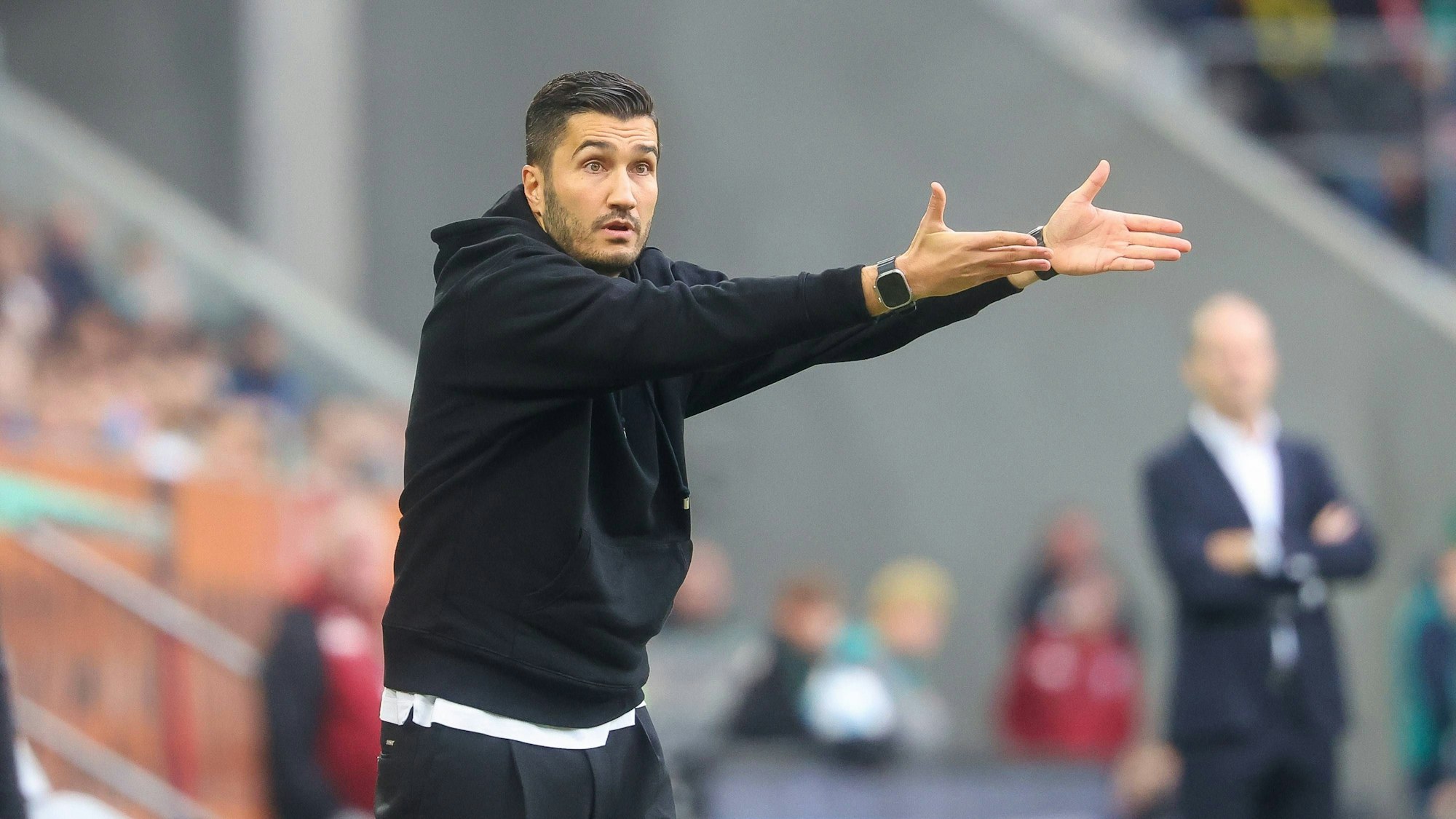 Nuri Sahin gestikuliert.