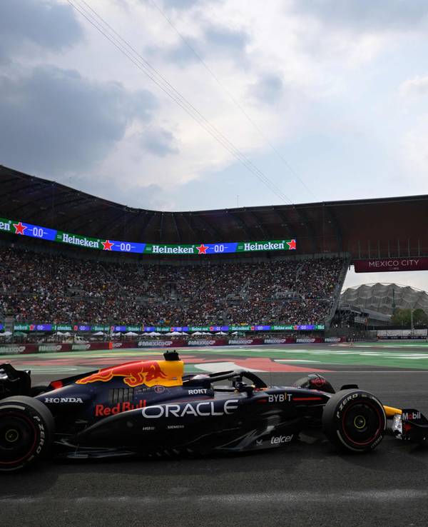 Max Verstappen auf der Strecke in Mexiko.